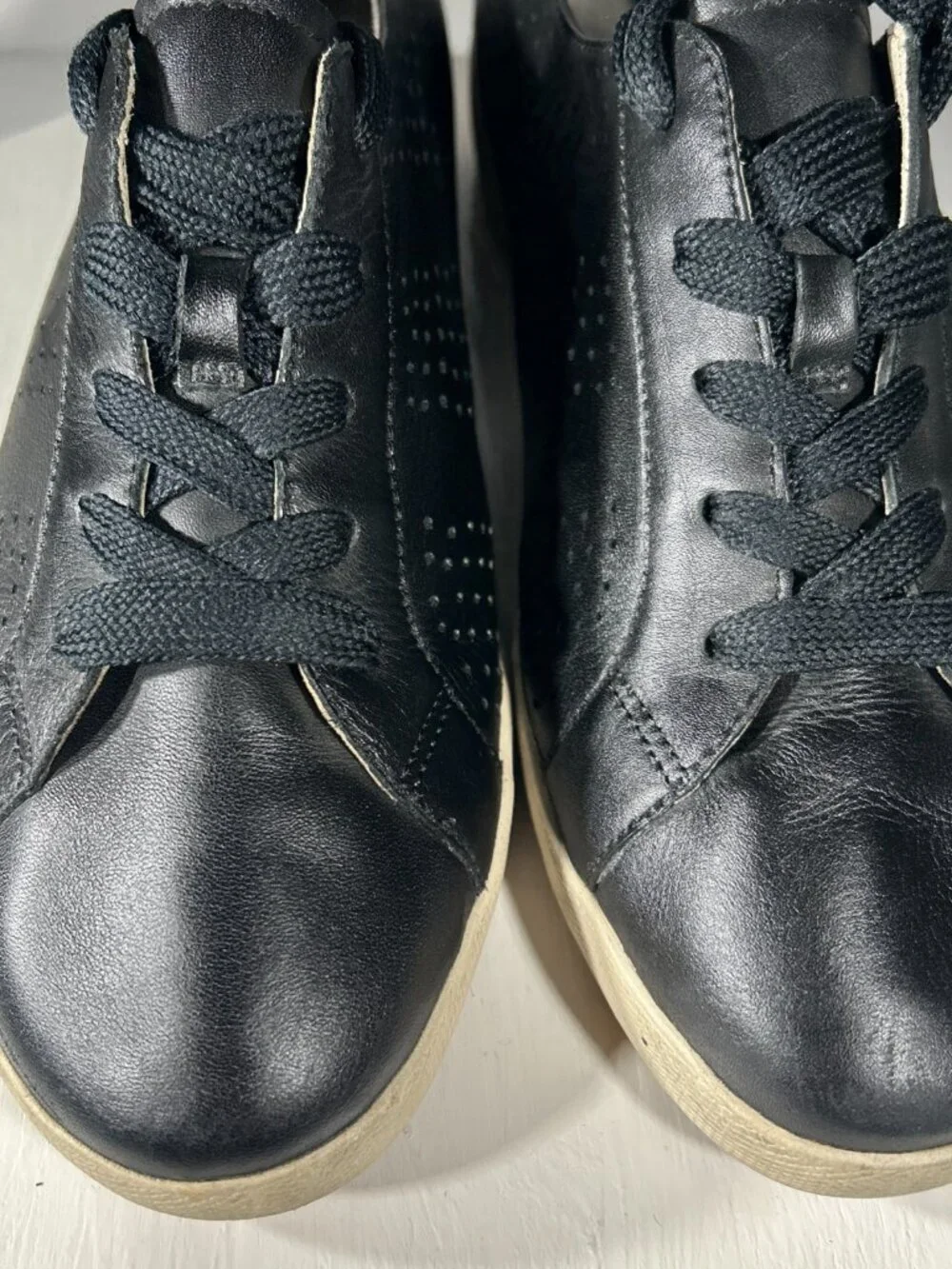 Dansko Womens Perforated Leather Shoes Sneakers Size 11 EU 42 Black Lace Up